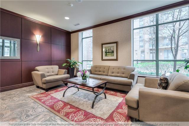Lph11 - 20 Olive Ave, Condo with 2 bedrooms, 1 bathrooms and 1 parking in Toronto ON | Image 3