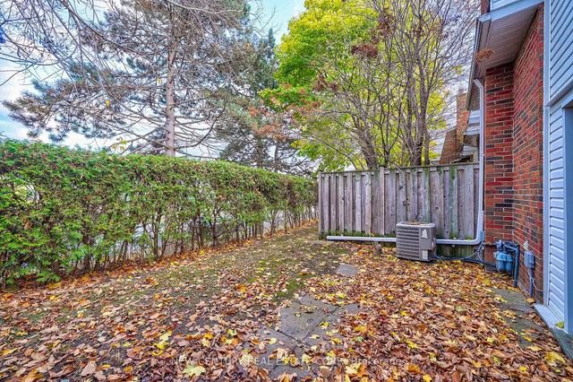 63 - 92 Trailridge Cres, Townhouse with 3 bedrooms, 3 bathrooms and 2 parking in Toronto ON | Image 31