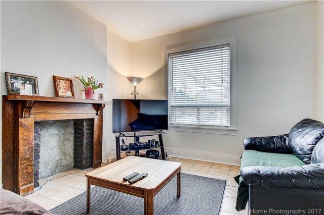 722 Gladstone Ave, House semidetached with 3 bedrooms, 3 bathrooms and 1 parking in Toronto ON | Image 8