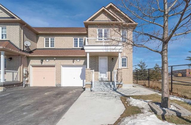 59 Beavervalley Dr, House attached with 4 bedrooms, 3 bathrooms and 4 parking in Brampton ON | Image 12