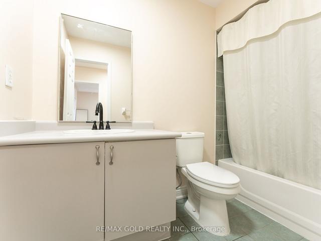 36 Umbria Cres, House detached with 4 bedrooms, 4 bathrooms and 6 parking in Vaughan ON | Image 14