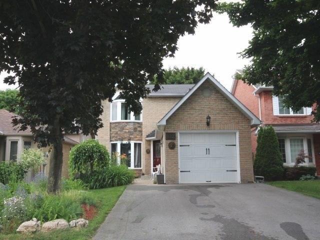 822 Miriam Cres, House detached with 3 bedrooms, 3 bathrooms and 2 parking in Burlington ON | Image 1