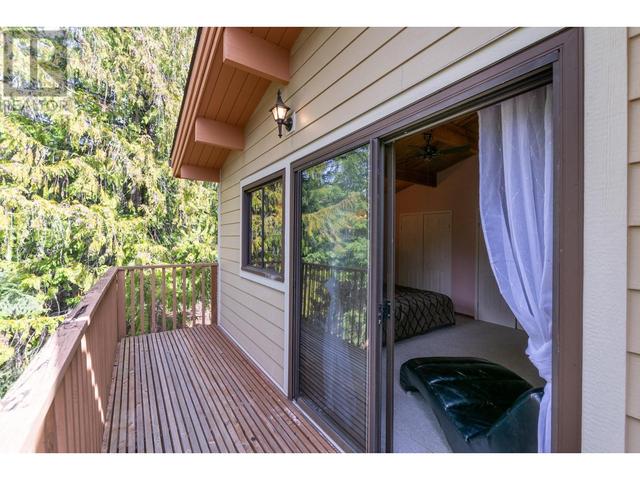 5271 Meadow Creek Crescent, House detached with 3 bedrooms, 2 bathrooms and 4 parking in Columbia Shuswap F BC | Image 22