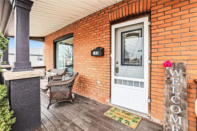 187 East 24th Street, House detached with 2 bedrooms, 1 bathrooms and 3 parking in Hamilton ON | Image 2