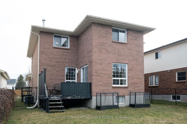 37 Sherwood Cres, House detached with 4 bedrooms, 3 bathrooms and 3.5 parking in Belleville ON | Image 19