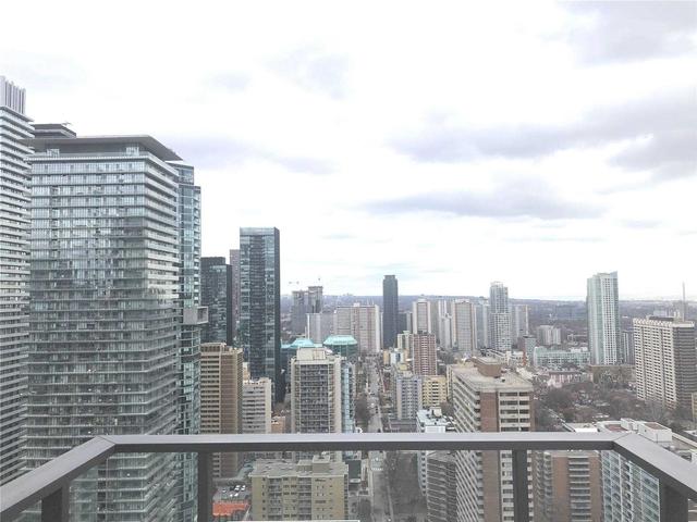 3402 - 75 St Nicholas St, Condo with 2 bedrooms, 2 bathrooms and 1 parking in Toronto ON | Image 18