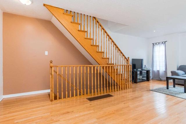 55 - 65 Birdstone Cres, Townhouse with 3 bedrooms, 3 bathrooms and 2 parking in Toronto ON | Image 37