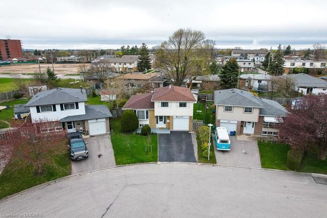 1152 Kathlene Court, House detached with 4 bedrooms, 1 bathrooms and 5 parking in Cambridge ON | Image 20