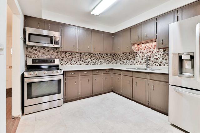 78 Halsey Ave, House attached with 3 bedrooms, 2 bathrooms and 2 parking in Toronto ON | Image 21