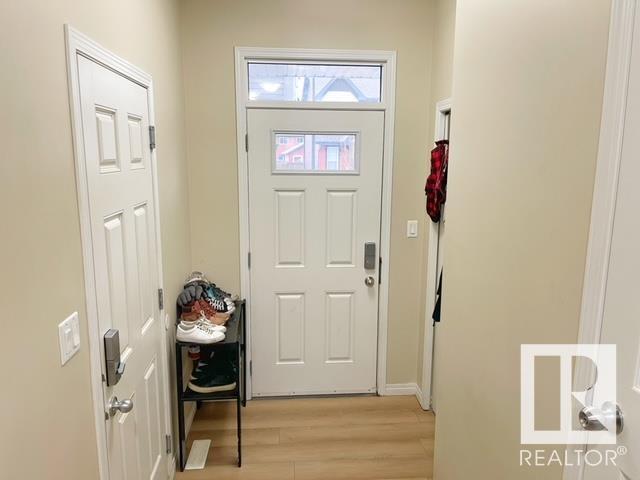 5650 Crabapple Wy Sw, House semidetached with 3 bedrooms, 3 bathrooms and null parking in Edmonton AB | Image 2