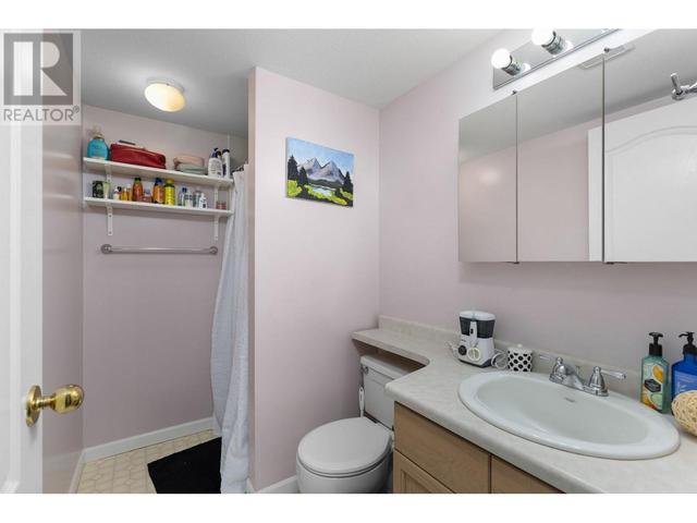 303 - 3160 Casorso Road, Condo with 2 bedrooms, 2 bathrooms and 1 parking in Kelowna BC | Image 24