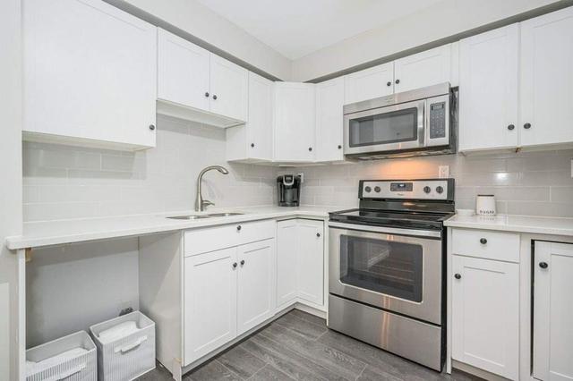 707 - 3227 King St E, Condo with 2 bedrooms, 2 bathrooms and 1 parking in Kitchener ON | Image 4