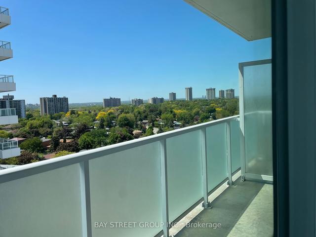 1101 - 188 Fairview Mall Dr, Condo with 1 bedrooms, 2 bathrooms and 0 parking in Toronto ON | Image 2