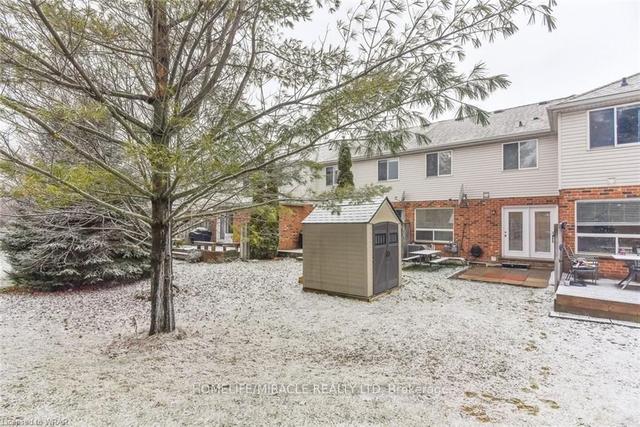 470 Annapolis Crt, House attached with 3 bedrooms, 3 bathrooms and 3 parking in Waterloo ON | Image 17