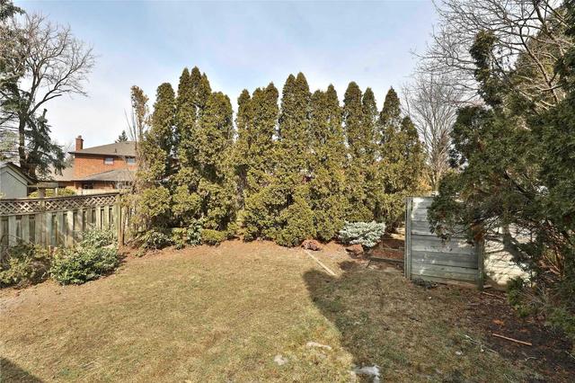 952 Red Pine Cres, House detached with 3 bedrooms, 4 bathrooms and 4 parking in Mississauga ON | Image 13
