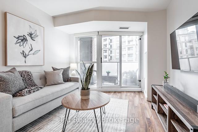 401 - 1005 King St W, Condo with 2 bedrooms, 2 bathrooms and 1 parking in Toronto ON | Image 25