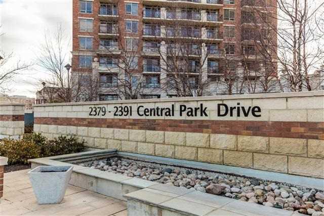 606 - 2379 Central Park Dr, Condo with 1 bedrooms, 1 bathrooms and 1 parking in Oakville ON | Image 2