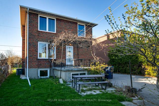 81 Powell Rd, House detached with 3 bedrooms, 2 bathrooms and 7 parking in Toronto ON | Image 28