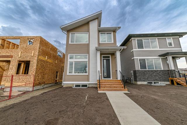 8725 Copperwood Road, House detached with 3 bedrooms, 2 bathrooms and 2 parking in Grande Prairie AB | Image 1