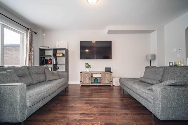 14 Lowry Crt, House detached with 3 bedrooms, 3 bathrooms and 4 parking in Barrie ON | Image 20
