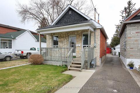 32 Pendeen Ave, Toronto, ON, M6N2P3 | Card Image