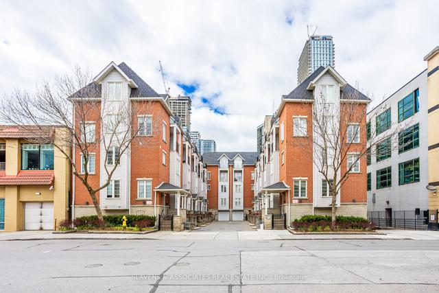 8 - 150 George St, Townhouse with 3 bedrooms, 3 bathrooms and 1 parking in Toronto ON | Image 31
