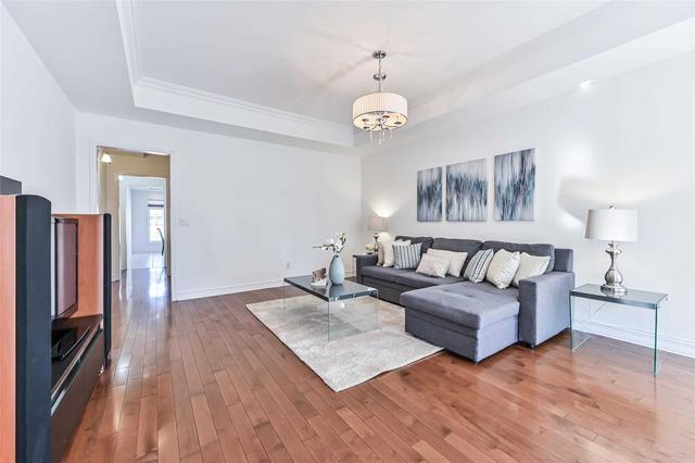 6 - 86 Lakeshore Rd W, House attached with 2 bedrooms, 3 bathrooms and 3 parking in Oakville ON | Image 8