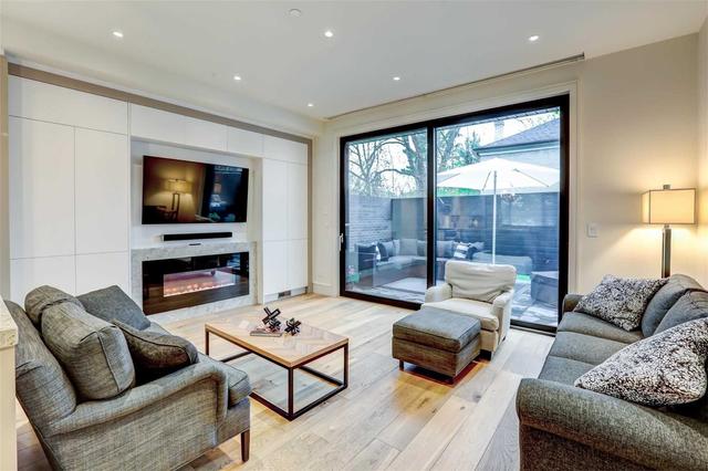 6 Ashley Rd, House attached with 3 bedrooms, 3 bathrooms and 2 parking in Toronto ON | Image 4