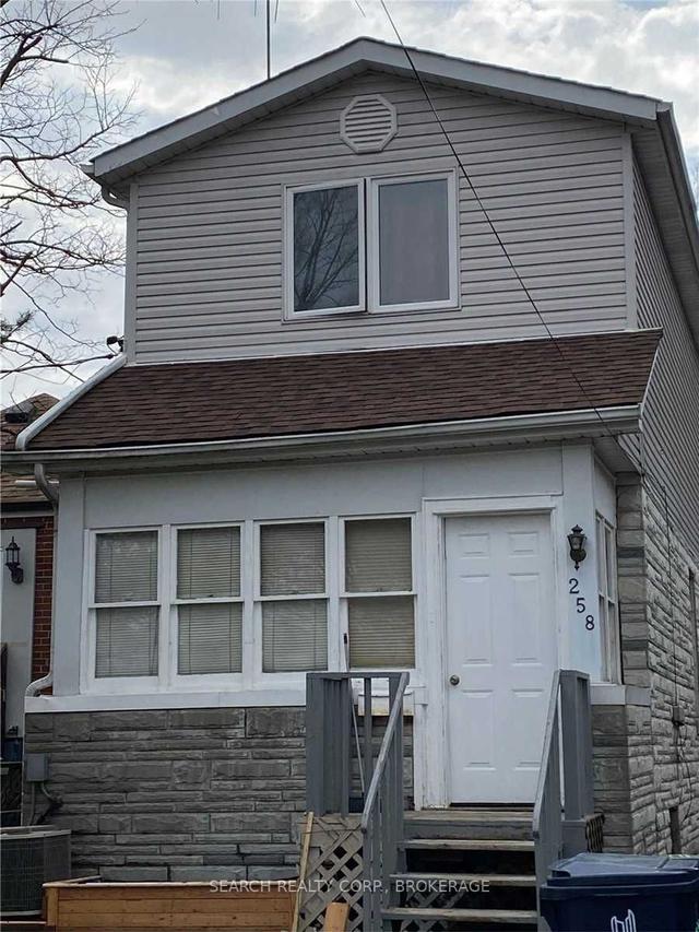lower - 258 Glebemount Ave, House detached with 0 bedrooms, 1 bathrooms and 0 parking in Toronto ON | Image 1