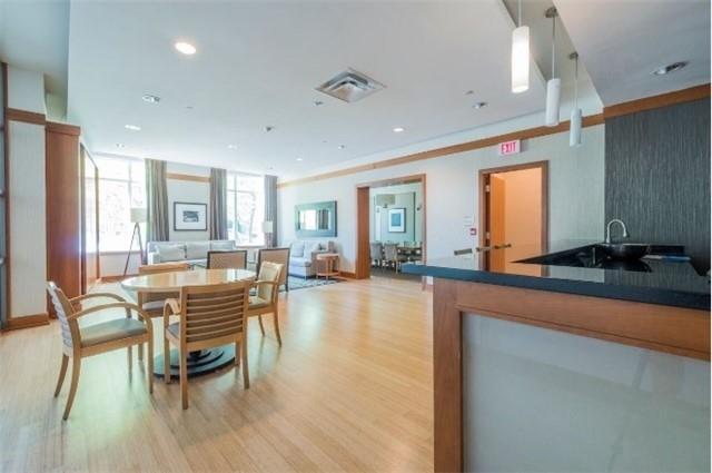 407 - 65 Port St, Condo with 2 bedrooms, 3 bathrooms and 1 parking in Mississauga ON | Image 14
