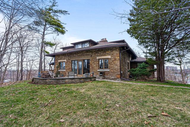 11 Gibson Ave, House detached with 5 bedrooms, 4 bathrooms and 6 parking in Toronto ON | Image 19