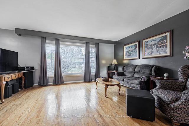 227 Parlette Ave, House detached with 3 bedrooms, 2 bathrooms and 5 parking in Toronto ON | Image 33