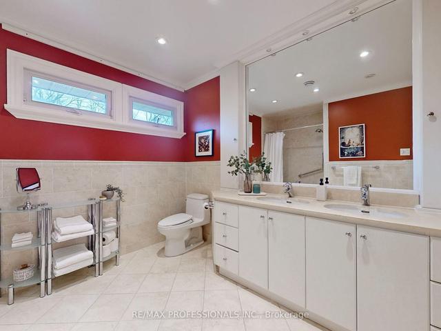 23 Ashford Dr, House detached with 3 bedrooms, 2 bathrooms and 6 parking in Toronto ON | Image 11