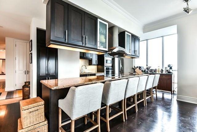 Lph 05 - 761 Bay St, Condo with 3 bedrooms, 3 bathrooms and 2 parking in Toronto ON | Image 9