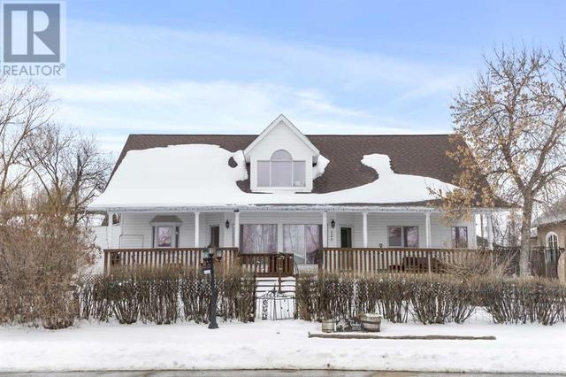 127 2nd Avenue W, House detached with 4 bedrooms, 2 bathrooms and 2 parking in Hussar AB | Image 2