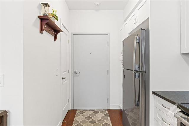 l04 - 315 Terravita Private, Condo with 2 bedrooms, 1 bathrooms and 1 parking in Ottawa ON | Image 3