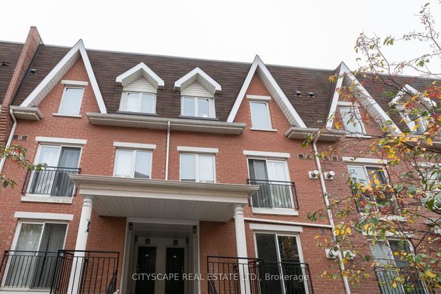 1019 - 18 Laidlaw St, Townhouse with 2 bedrooms, 2 bathrooms and 1 parking in Toronto ON | Image 1