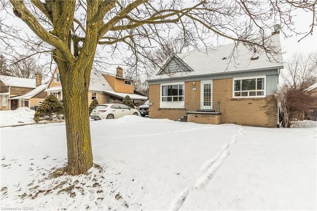 32 Meyer Drive, House detached with 4 bedrooms, 2 bathrooms and 6 parking in Guelph ON | Image 14