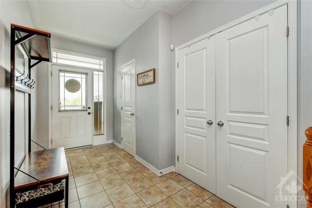 760 Percifor Way, Townhouse with 3 bedrooms, 3 bathrooms and 3 parking in Ottawa ON | Image 2