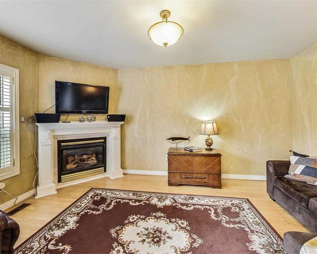 869 Mays Cres, House detached with 4 bedrooms, 3 bathrooms and 3 parking in Mississauga ON | Image 34