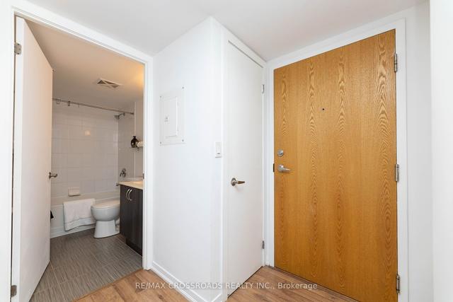522 - 20 Joe Shuster Way, Condo with 2 bedrooms, 2 bathrooms and 1 parking in Toronto ON | Image 18