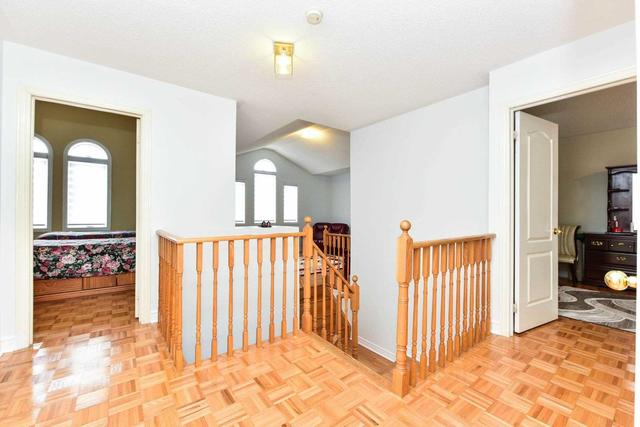 222 Tierra Ave, House detached with 3 bedrooms, 4 bathrooms and 6 parking in Vaughan ON | Image 3