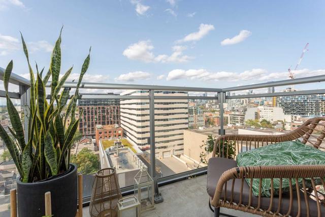 1606 - 525 Adelaide St W, Condo with 3 bedrooms, 2 bathrooms and 1 parking in Toronto ON | Image 21