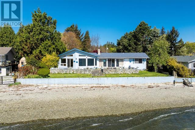 1913 Kaltasin Rd, House detached with 4 bedrooms, 3 bathrooms and 3 parking in Sooke BC | Image 2
