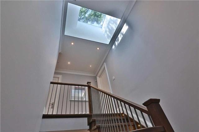 32 Bethnal Ave, House detached with 4 bedrooms, 5 bathrooms and 3 parking in Toronto ON | Image 16