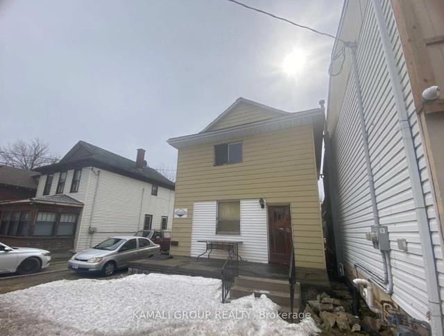 4524 Bridge St, House detached with 4 bedrooms, 2 bathrooms and 3 parking in Niagara Falls ON | Image 1