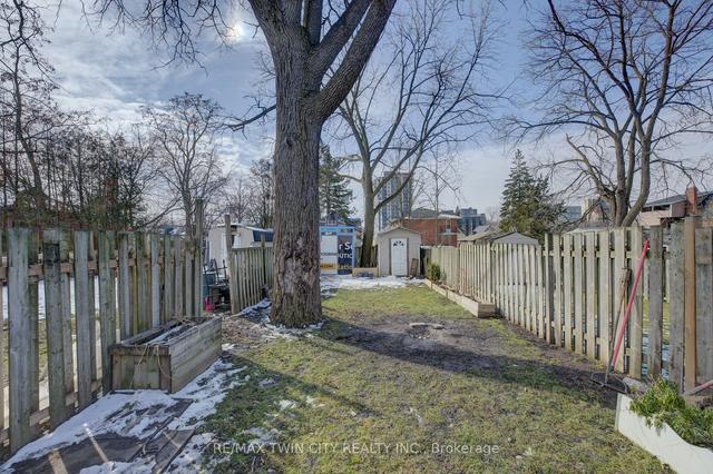 a - 147 Weber St E, House attached with 3 bedrooms, 2 bathrooms and 3 parking in Kitchener ON | Image 27