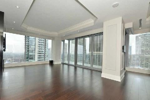 2303 - 55 Scollard St, Condo with 2 bedrooms, 3 bathrooms and 2 parking in Toronto ON | Image 4