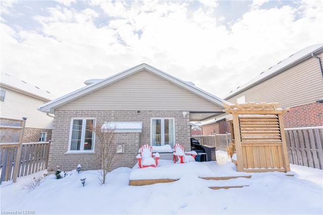 1122 Oakcrossing Road, House detached with 4 bedrooms, 3 bathrooms and 4 parking in London ON | Image 37