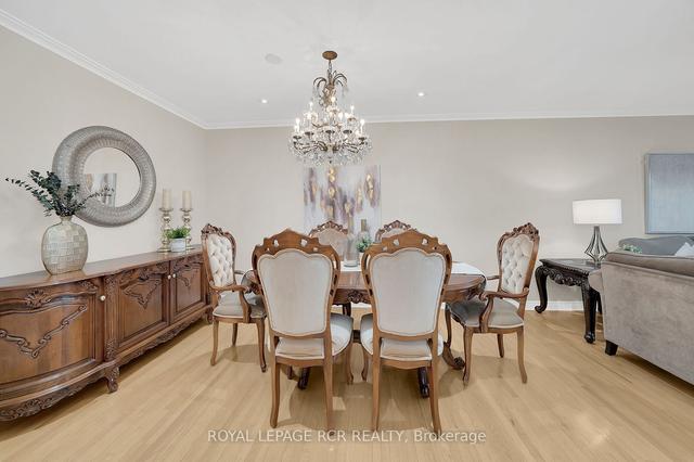 9 Slane Crt, House semidetached with 3 bedrooms, 2 bathrooms and 4 parking in Toronto ON | Image 40